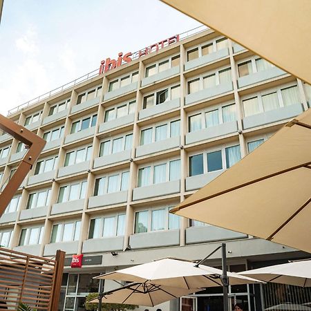 Ibis Ales Centre Ville Luaran gambar