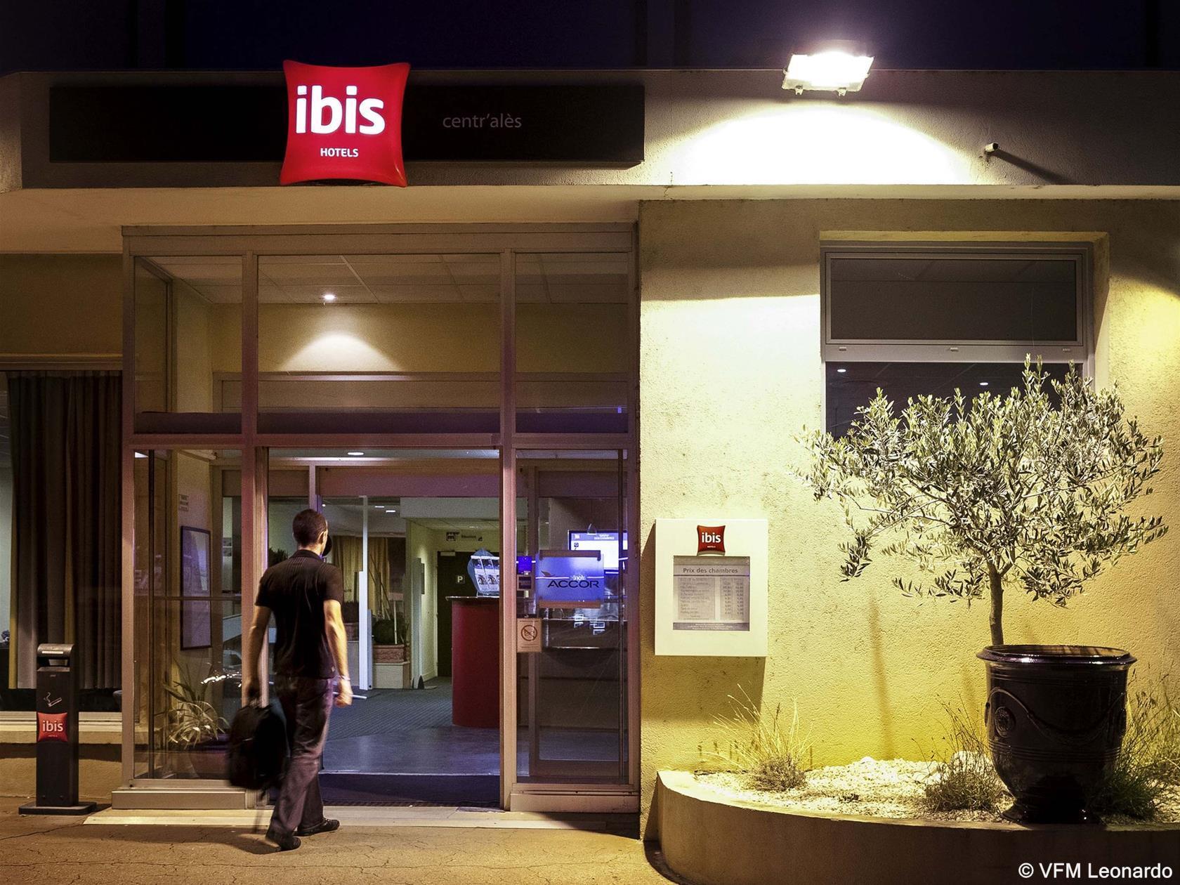 Ibis Ales Centre Ville Luaran gambar