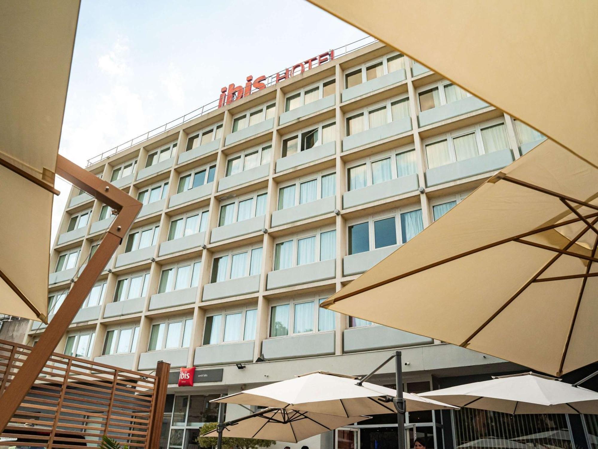 Ibis Ales Centre Ville Luaran gambar